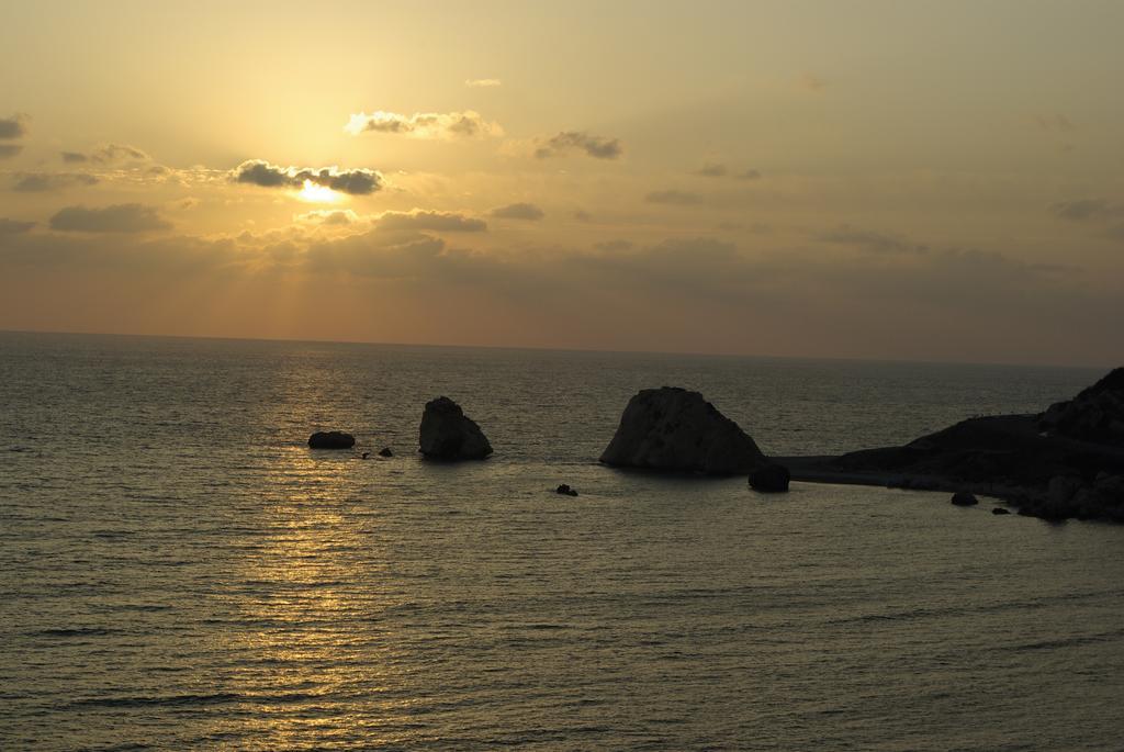 4 Bedroom Villa Helidoni With Private Infinity Pool, Aphrodite Hills Resort Kouklia Exterior foto
